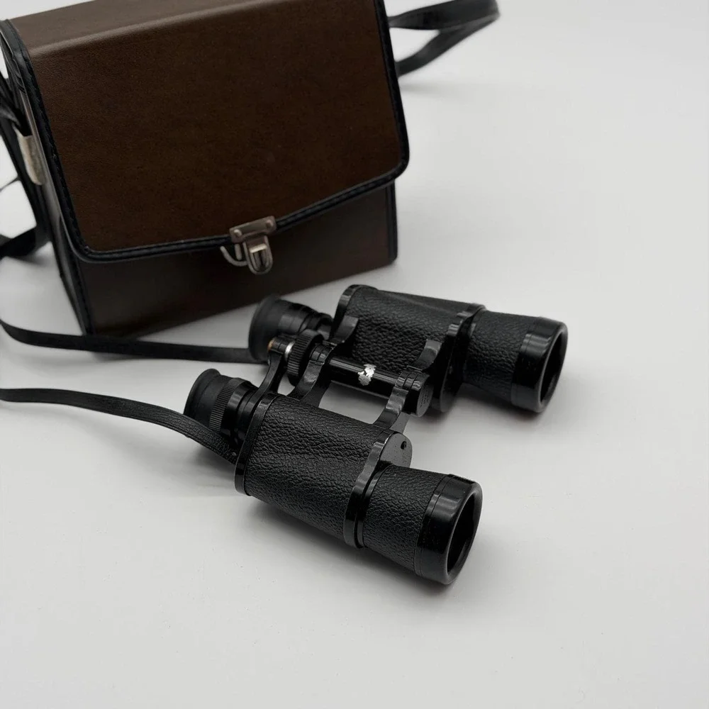 Vintage Black‎ Binoculars with Brown Faux Leather Hard Carrying Case Retro Gear